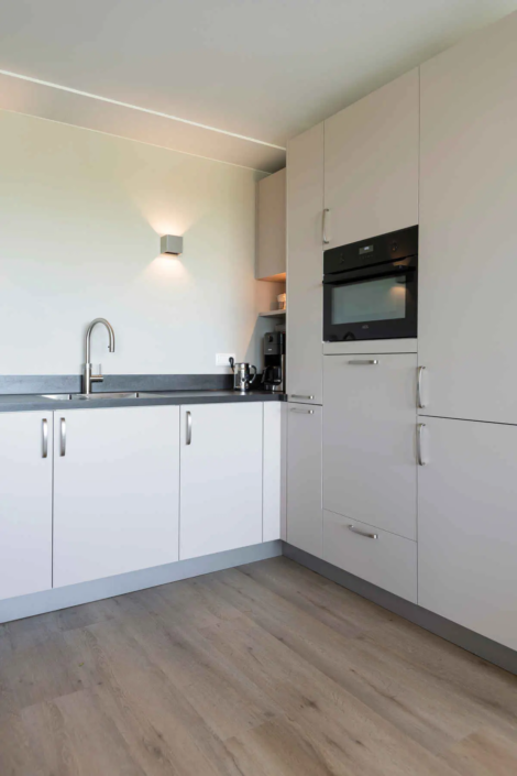Moderne keuken Hardenberg met vaatwasser op hoogte | Keukenprins
