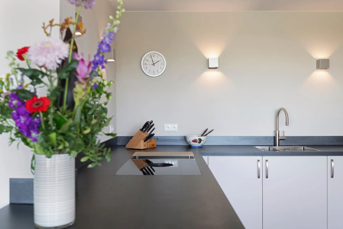 Moderne keuken Hardenberg met vaatwasser op hoogte | Keukenprins