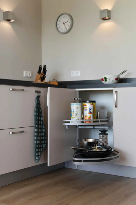 Moderne keuken Hardenberg met vaatwasser op hoogte | Keukenprins