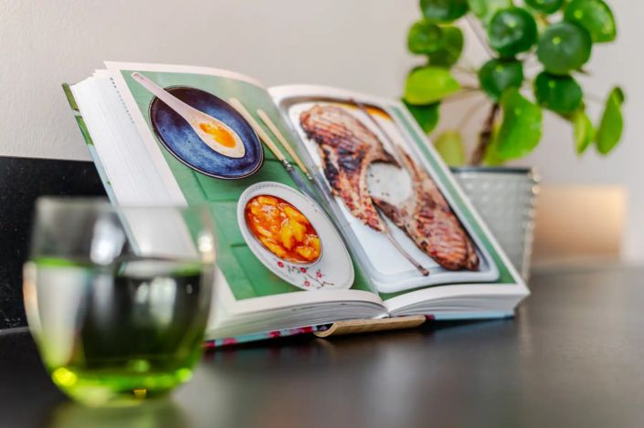 Bekijk deze keuken in Hardenberg en lees hoe Henk en Else kozen voor comfort en ruimte | Keukenprins